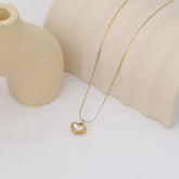 CUTE HEART NATURAL SHELL PENDANT