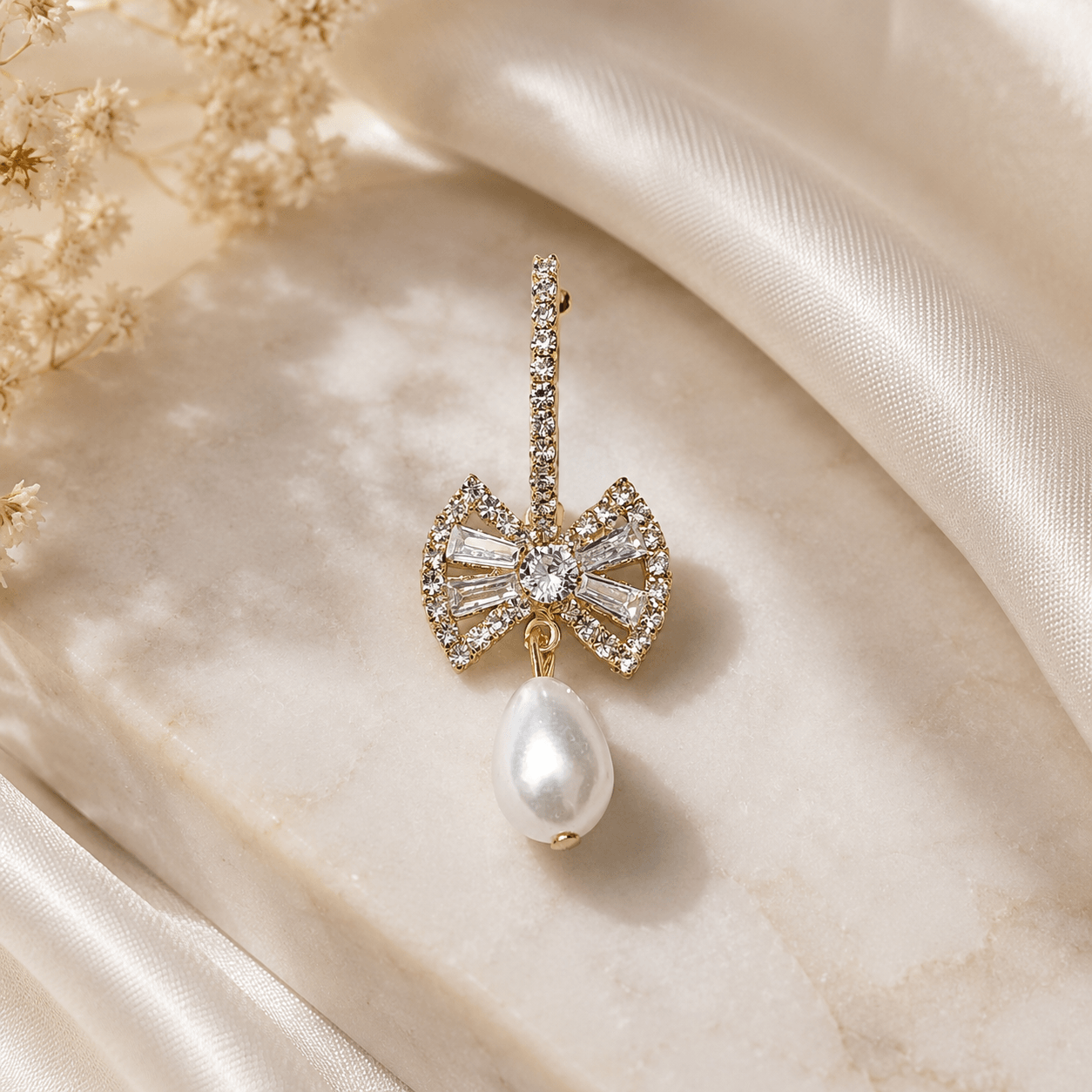 Premium fashion jewelry for women and girl - Statement earrings for women and girls – Elara PK - Stylish jewelry collection for women and girls in Pakistan - Modern and elegant women's jewelry by Elara PK - Elegant jewelry for women and girls by Elara PK