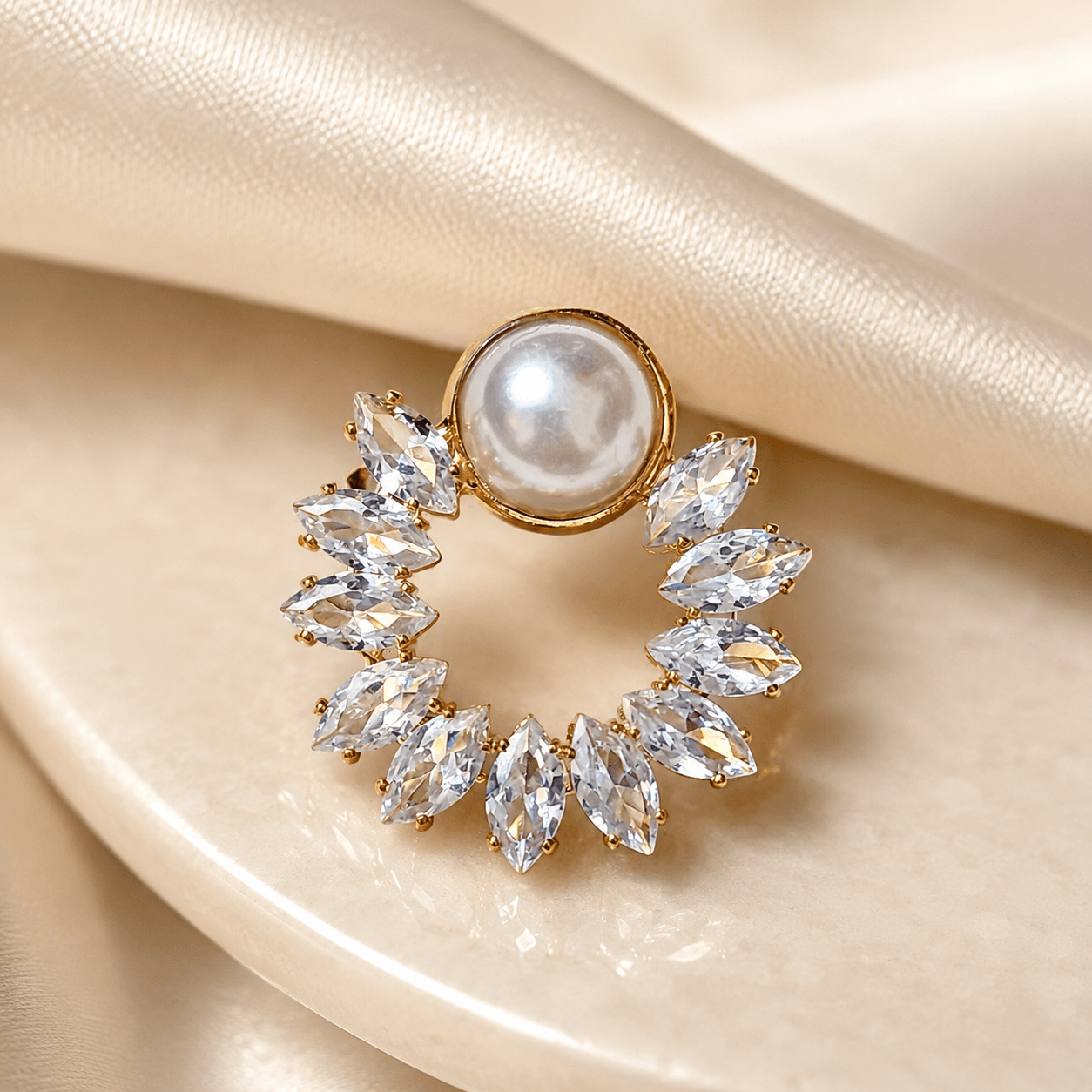 Premium fashion jewelry for women and girl - Statement earrings for women and girls – Elara PK - Stylish jewelry collection for women and girls in Pakistan - Modern and elegant women's jewelry by Elara PK - Elegant jewelry for women and girls by Elara PK